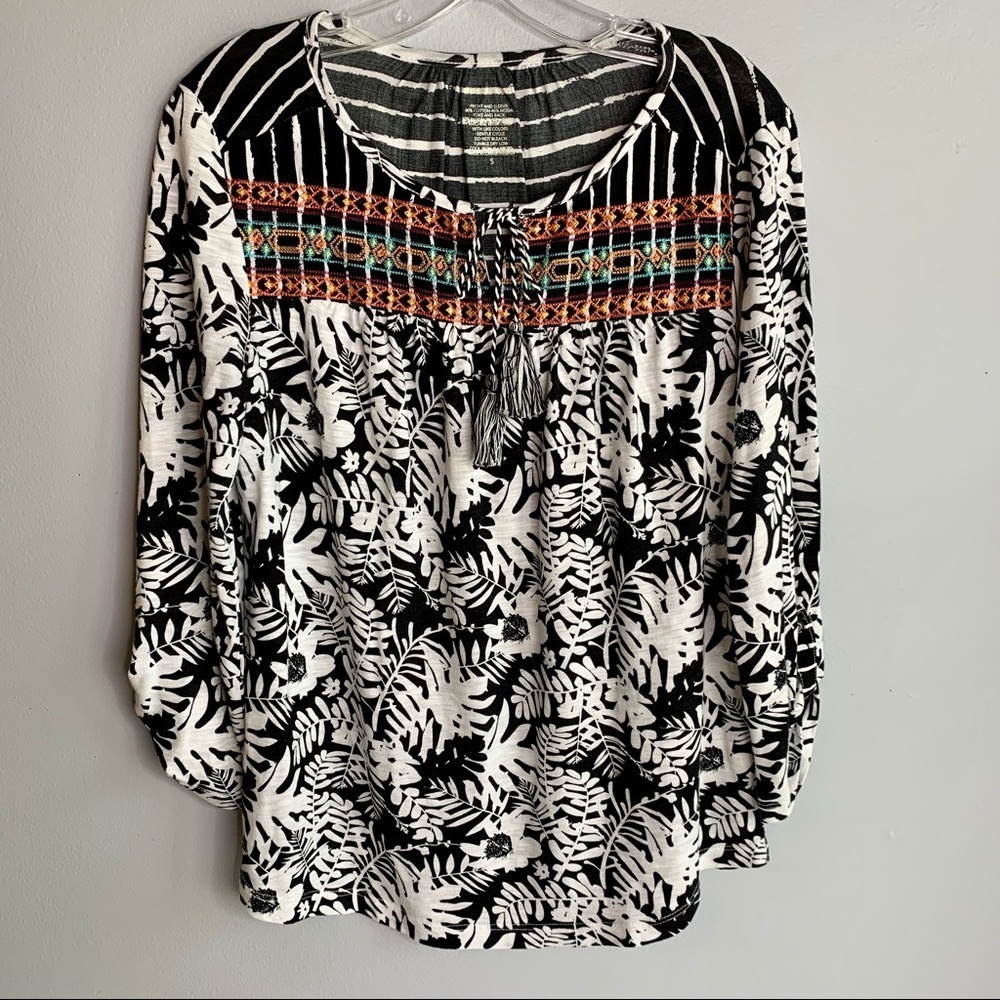 WESTBOUND EMBROIDERED BLOUSE